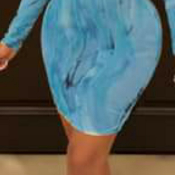 Dress - Picture 5 of 6